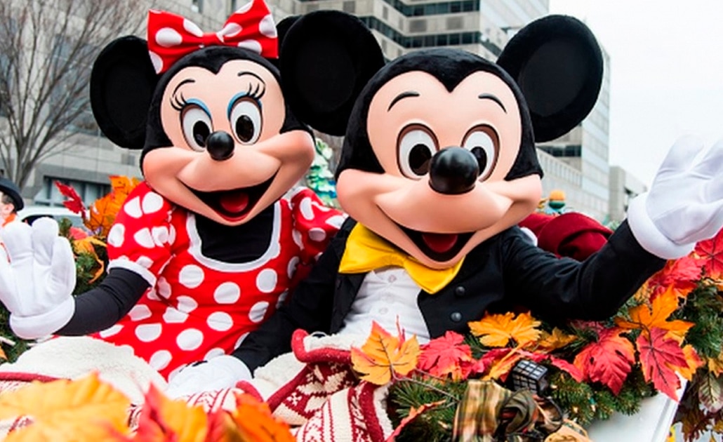Minnie y Mickey Mouse denuncian "tocamientos indebidos" de turistas