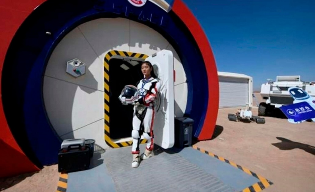 China abre una base simulada para buscar a su primer "marciano"