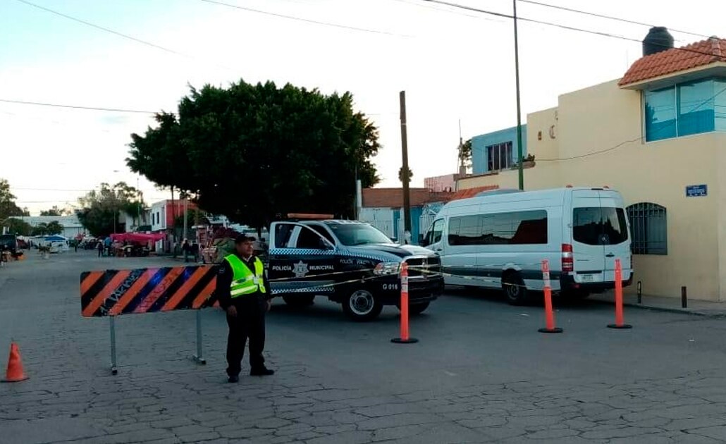 Retiran 25 objetos para apartar estacionamiento en operativo en “Día de Muertos”