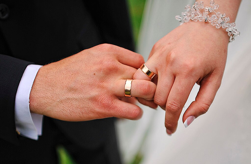 Reprocha iglesia católica iniciativa para matrimonios temporales