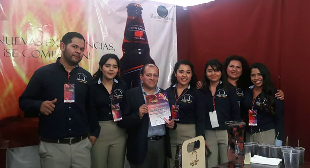 Estudiantes destacan en Expo Emprendedora de ANFECA