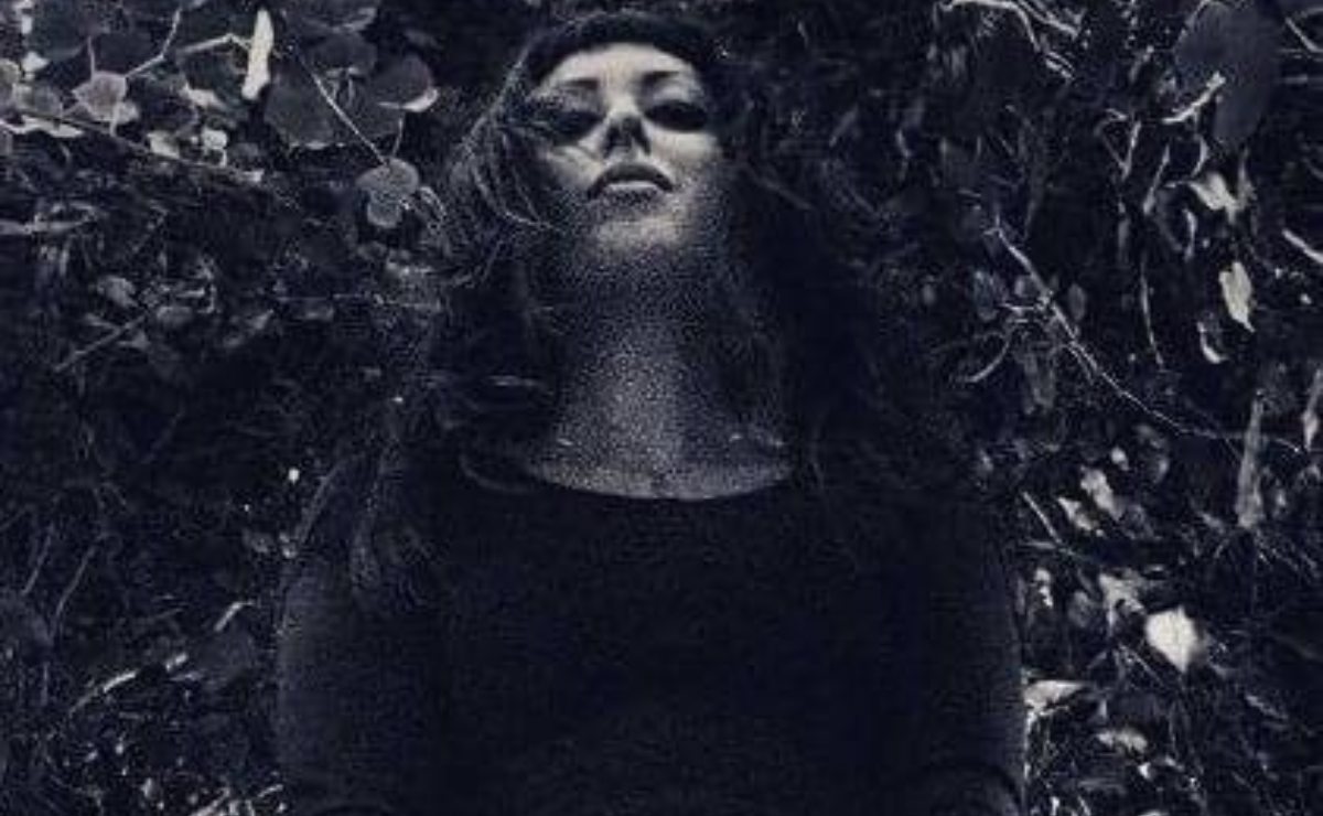 Universo de letras. Oro podrido, un relato inédito de Lola Ancira