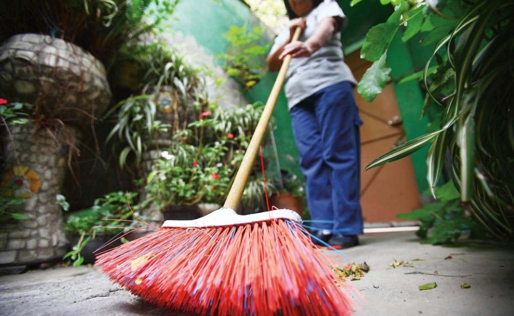 Crece conciencia de patrones por otorgar prestaciones a trabajadoras domésticas 