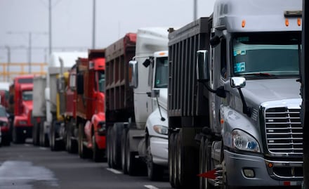 Camión con 28 toneladas de varilla fue robado; el operador continúa desaparecido