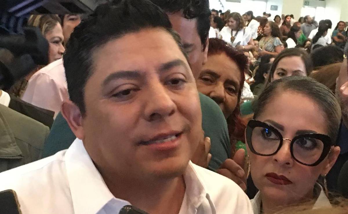 Agua de “horchifresa” provocó gastroenteritis a Ricardo Gallardo; pide a potosinos a extremar precauciones