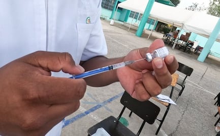 Reprograman vacunación de mujeres embarazadas y mayores de 30 años en Soledad