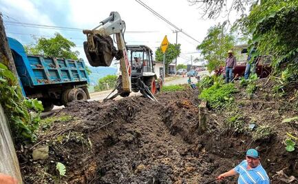 Fuertes lluvias en Pueblos Mágicos de Xilitla y Aquismón dejan apagones y bloqueo de caminos