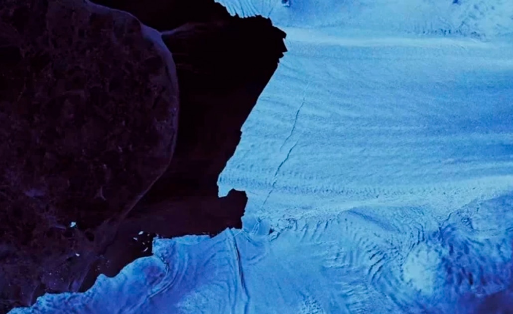 Captan desprendimiento de enorme iceberg de la Antártida