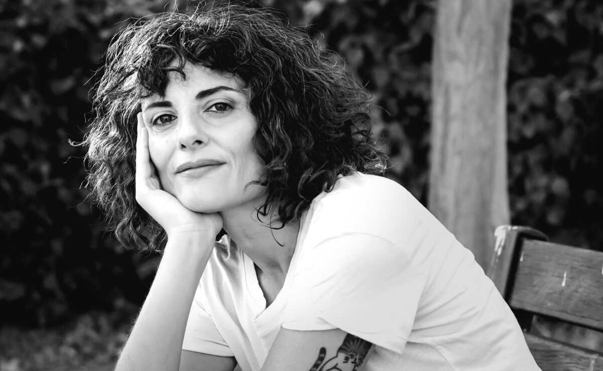 Entrevista a Rosario Villajos: “Nos hicieron creer (a las mujeres) que lo peor estaba afuera”