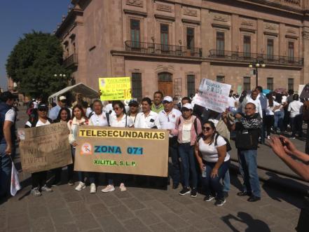 Alertan cierres viales por manifestación de maestros en la capital de SLP