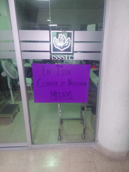 Protestan médicos del ISSSTE en San Luis Potosí por falta de insumos