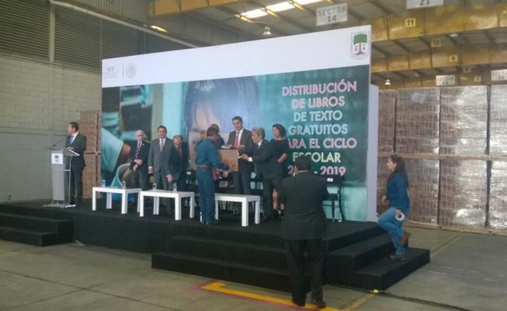 Inicia distribución de 194 millones de libros de texto gratuito