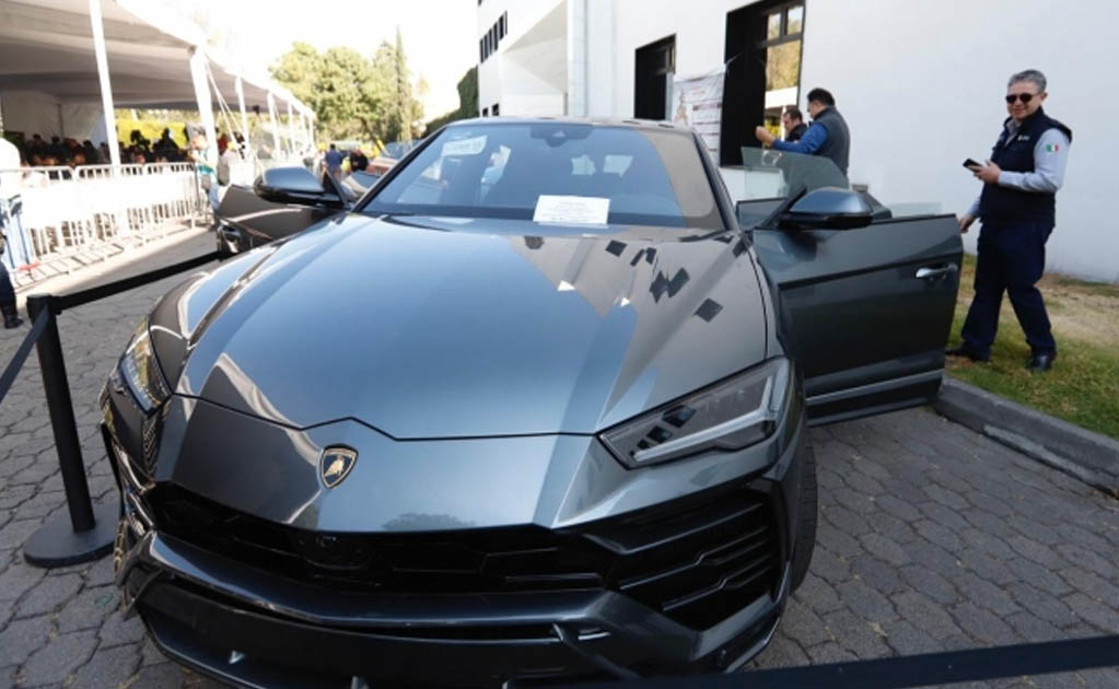 Subasta de autos de lujo recauda más de 28 mdp en segundo día