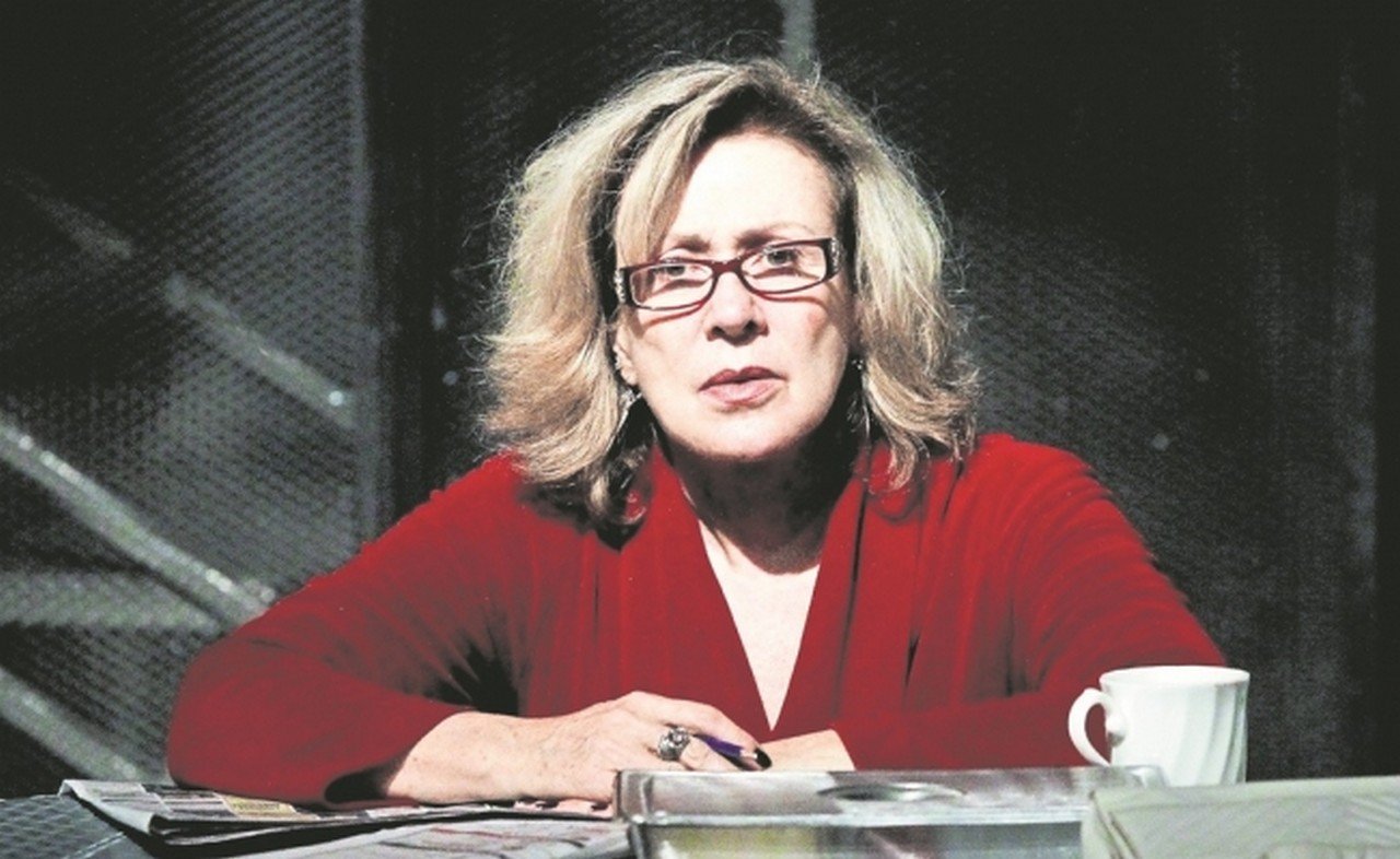  Tunden a Laura Zapata por asistir a "marcha fifí"