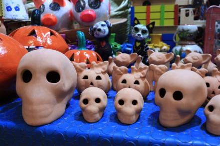 FOTOS. Catrinas, color y tradiciones se apoderan del Mercado República para celebrar este Día de Muertos en SLP 