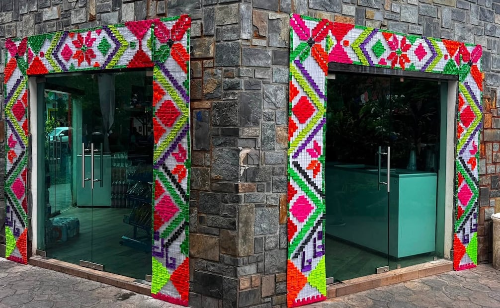 Xilitla se adorna para las fiestas patrias. Foto: redes sociales del Gobierno Municipal de Xilitla.