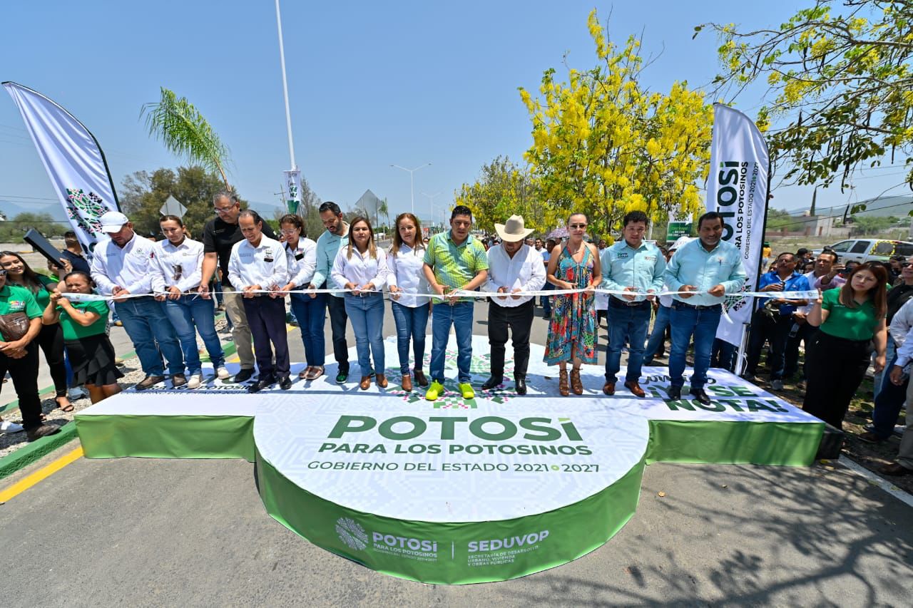 Ricardo Gallardo inaugura ampliación de la carretera San Ciro Acosta-Rioverde. Foto: Especial