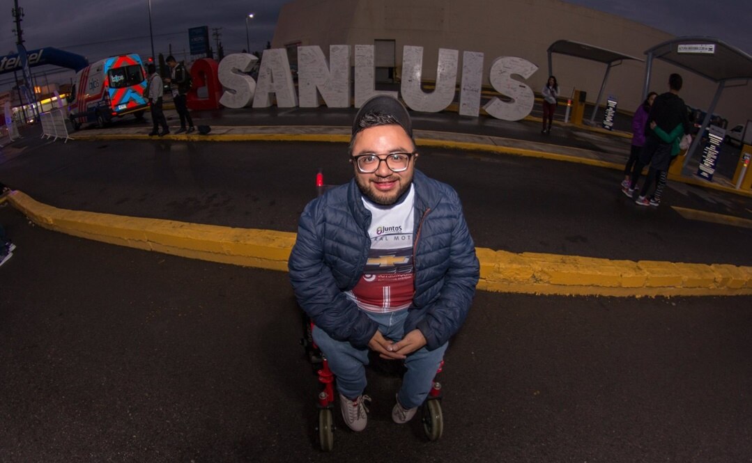 Activista potosino Guz Guevara se une al elenco de la serie “Ojitos de Huevo” en Netflix 