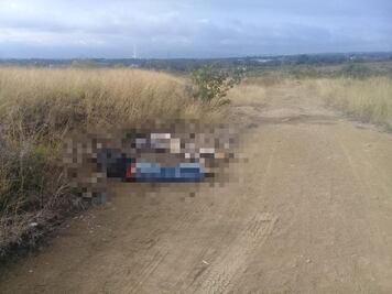 Encuentran dos cadáveres en baldío