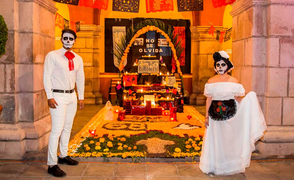 Facultad de Derecho gana concurso de altares de muertos UASLP 2018 