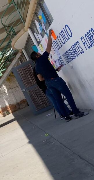 8M. Acusan estudiantes represión durante manifestación en preparatoria de SLP