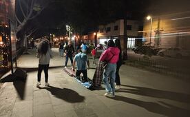 Devoción que duele, fieles cumplen sus promesas de rodillas en la Calzada de Guadalupe en SLP