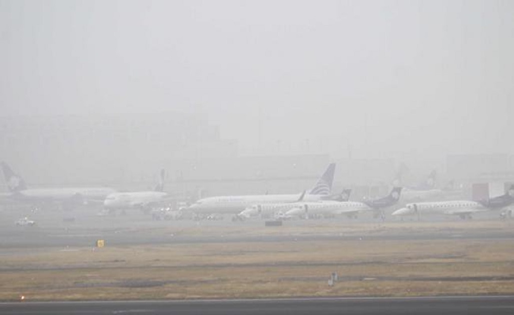 Reactivan operaciones en el aeropuerto tras banco de niebla
