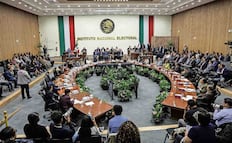 INE rechaza discutir lineamientos para regular campañas adelantadas; oposición reclama inacción