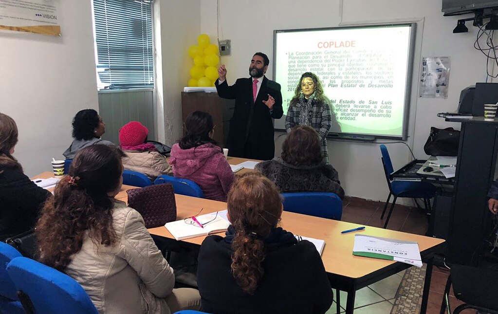 Personal del SEER participó en el curso “Visión ética de la administración pública”
