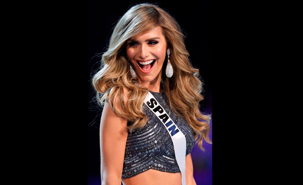 Angela Ponce: No me hizo mujer tener vagina