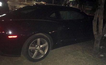 Tras persecución, rescatan vehículo de lujo