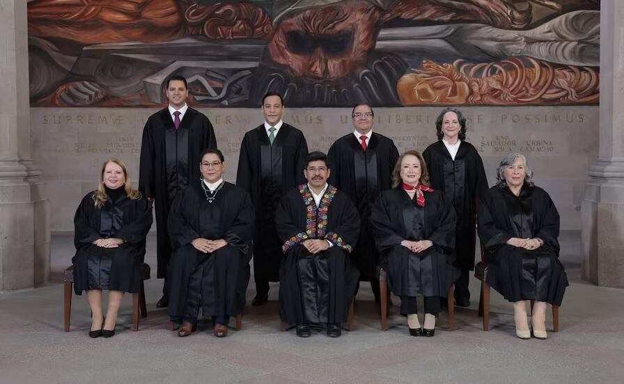 Salen más gastos de la Nueva Corte; compraron togas por casi 300 mil pesos 