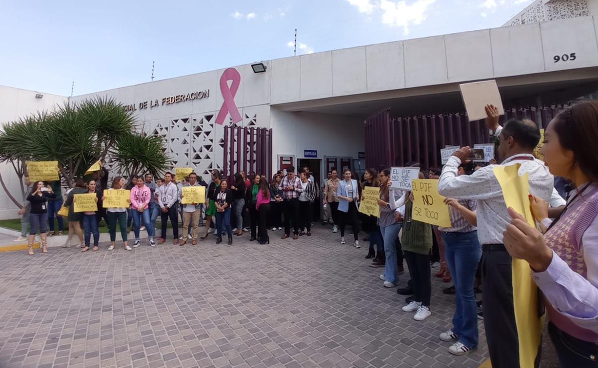 Se suman trabajadores del Poder Judicial de la Federación en SLP a protesta por eliminación de fideicomisos. Foto: Especial