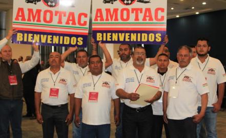 Violencia y bloqueos en Guanajuato afectan a sector transportista de SLP