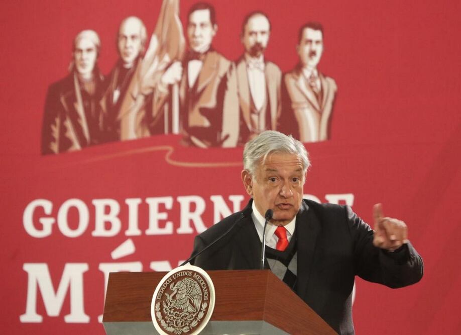  Piden al Presidente detener despidos en el SAT