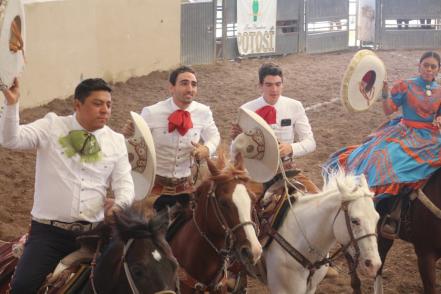 Ricardo Gallardo Cardona y su equipo triunfan en el Torneo Estatal Charro