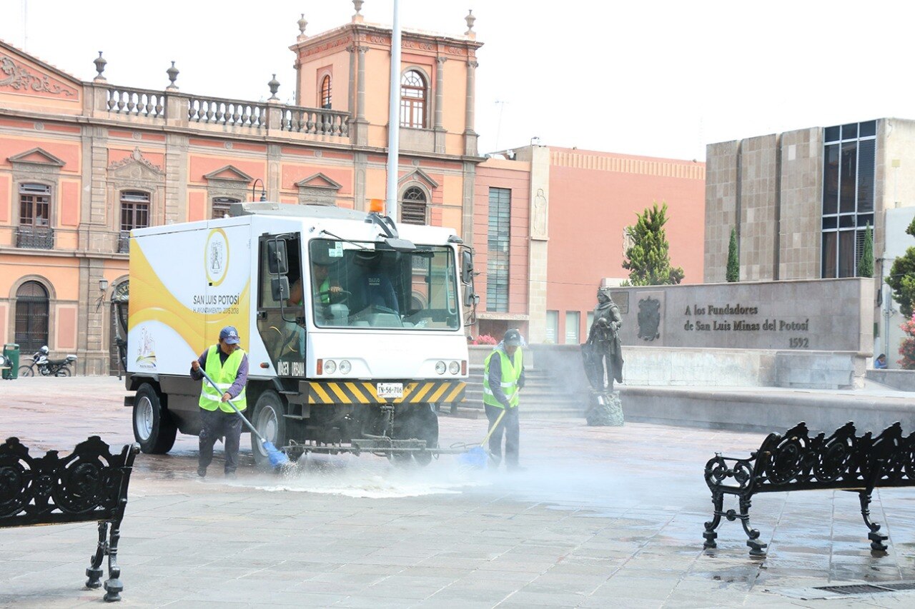Realizan limpieza en Centro Histórico
