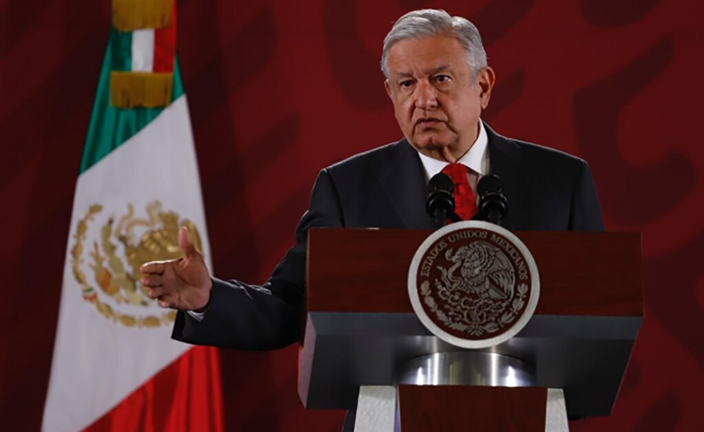 AMLO pide "tregua" a familiares de José José para trasladar restos
