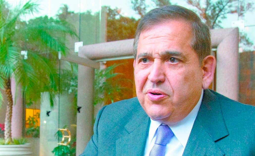 Niega juez liberar cuentas de Alonso Ancira