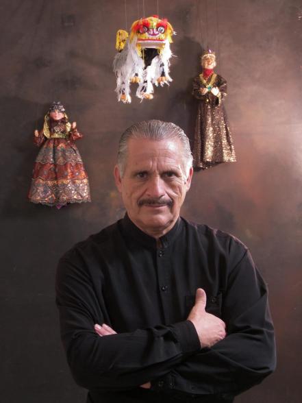 Guillermo Azanza, una vida dedicada al teatro de marionetas