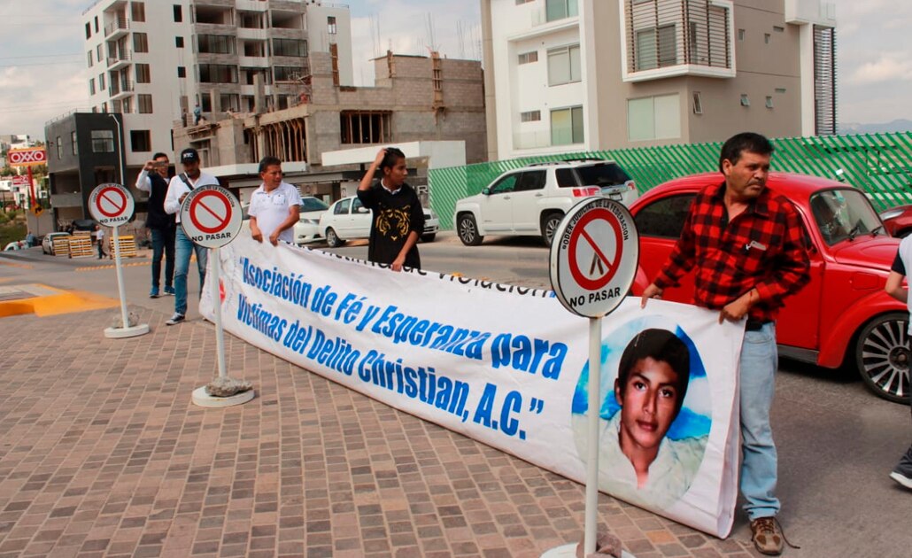 Realizan marcha para exigir aplicación de ley para desapariciones forzadas