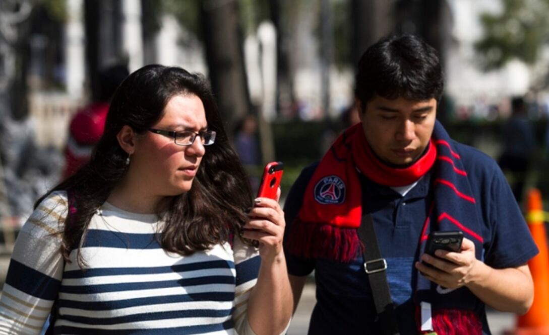 Presentan iniciativa para que plataformas digitales paguen impuestos en México