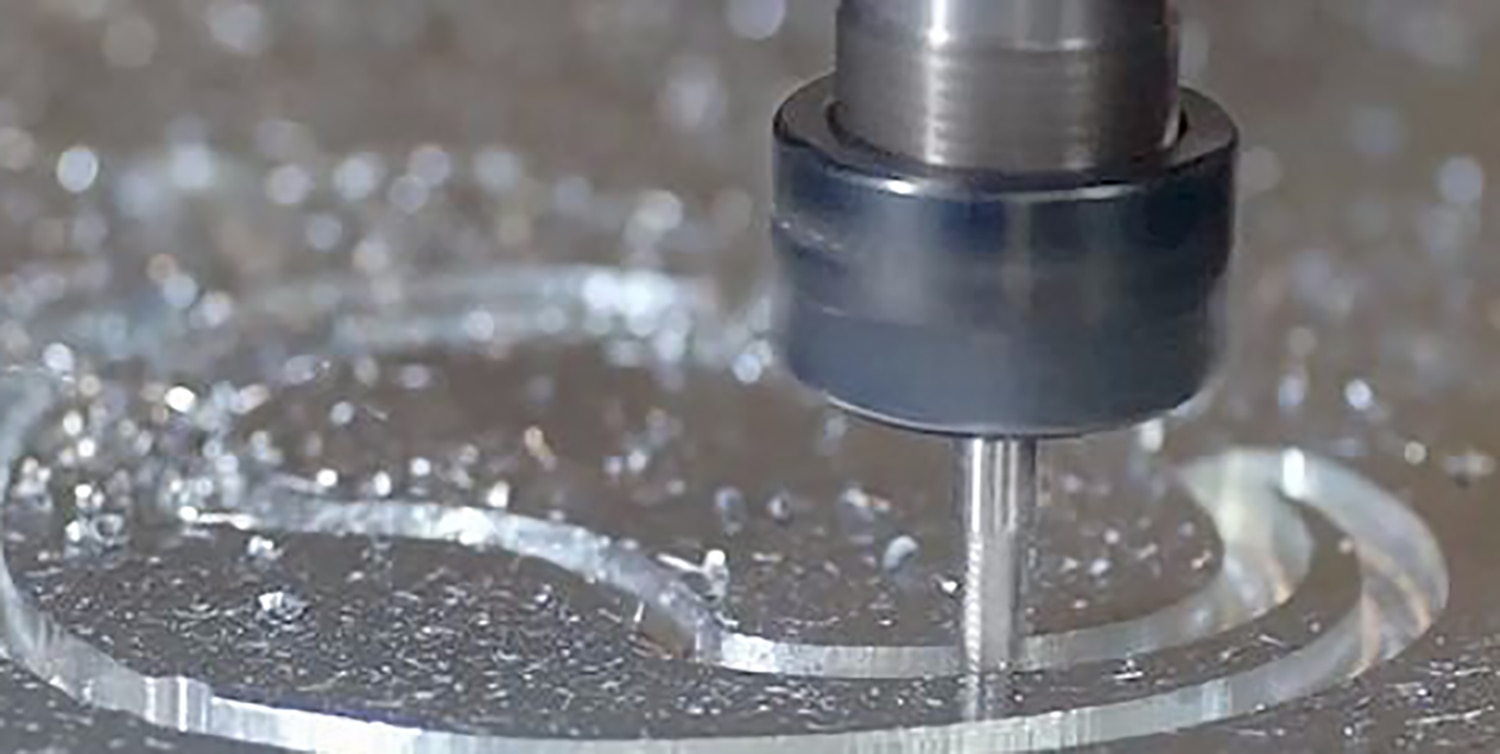 Construirán centro de fabricación de moldes de inyección de plástico