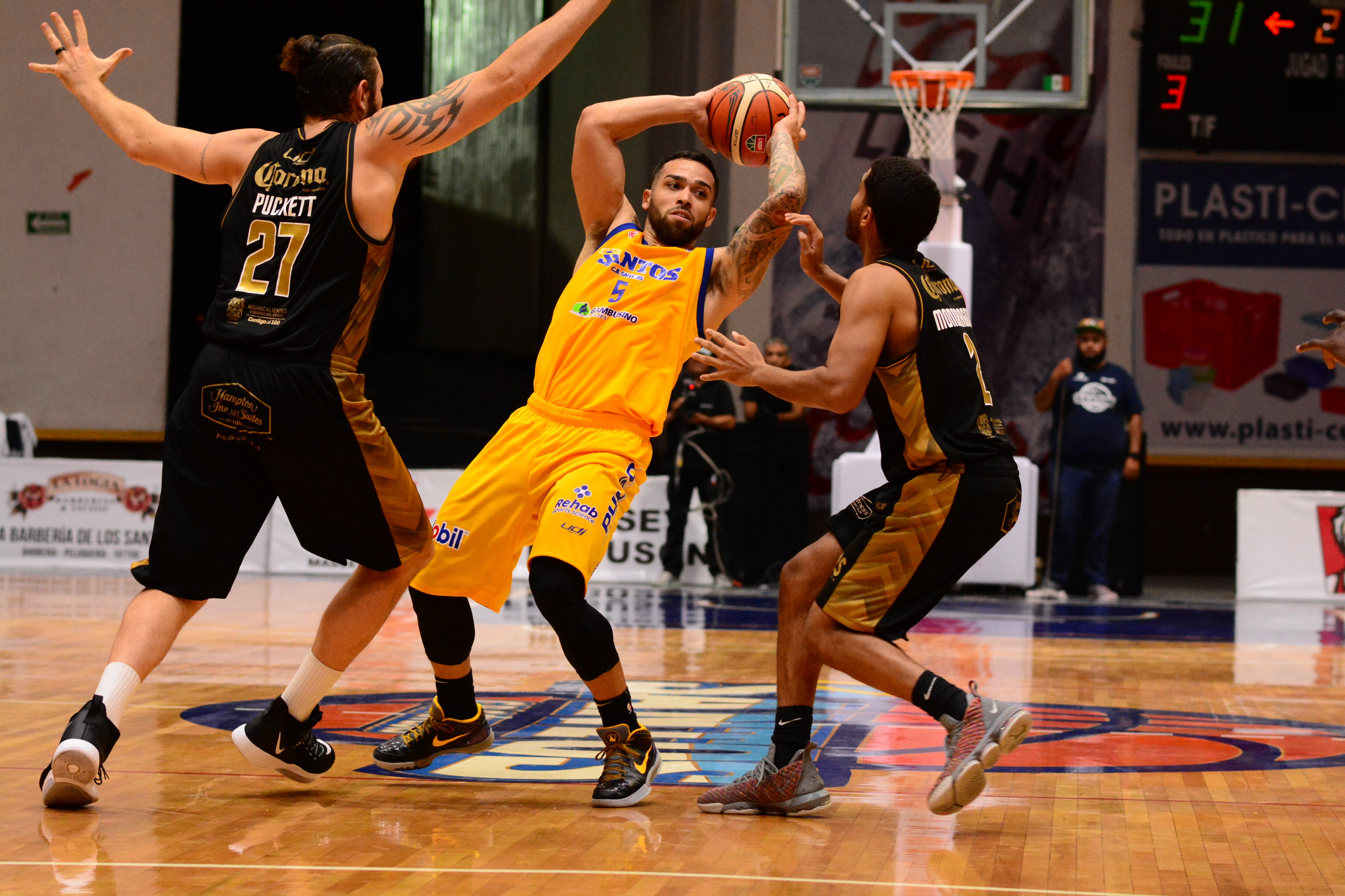 Cae CB Santos ante Panteras en su primer partido ante su afición