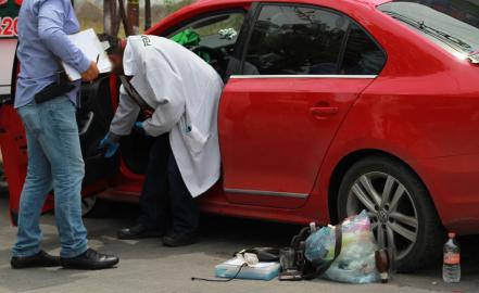 Dos jóvenes mexiquenses involucrados en robo de vehículos en SLP
