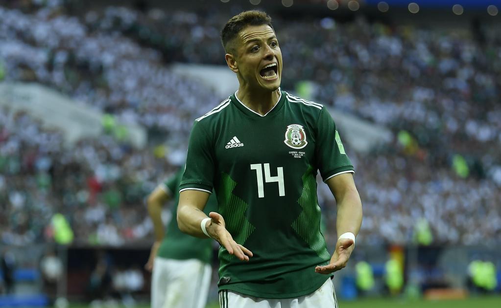 Javier Herández en un partido de la Copa del Mundo.