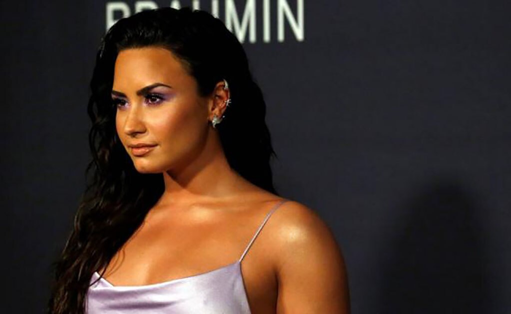 Demi Lovato fue encontrada inconsciente en su cama