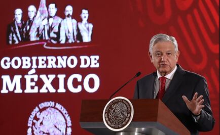 López Obrador confirma que apadrinó a hija de empresario; niega conflicto