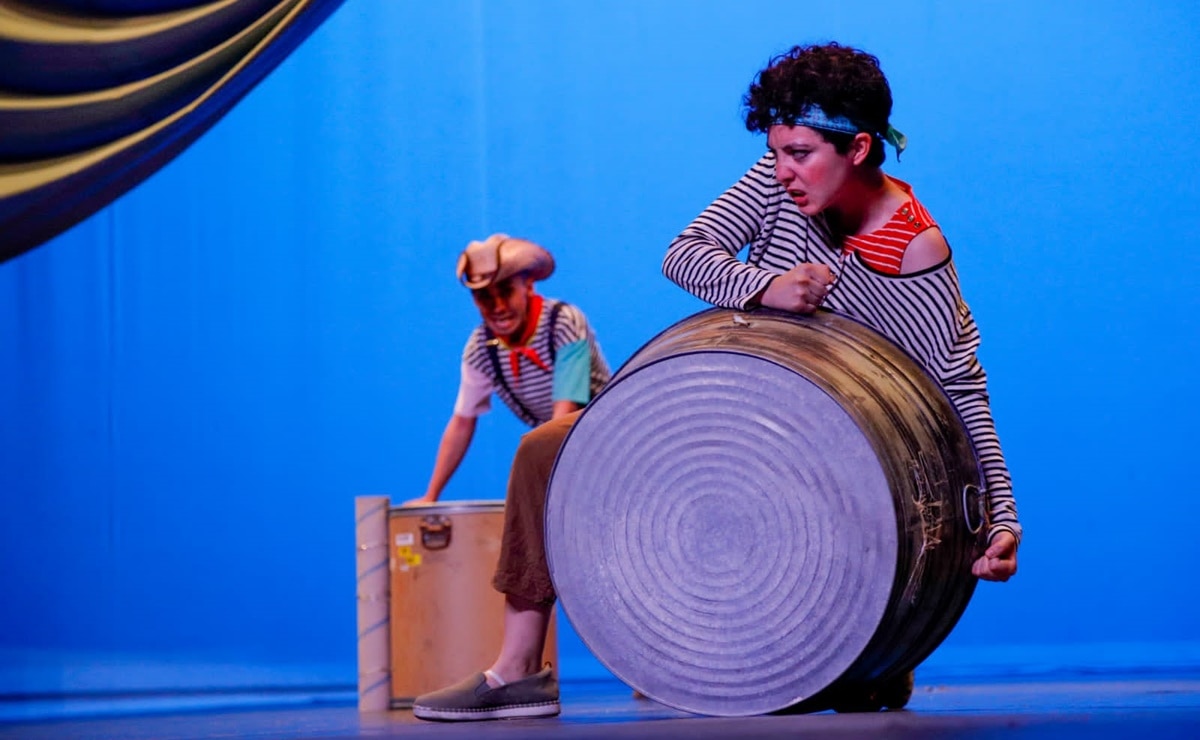 Obra de teatro "Marineras y Sirernos" en SPL