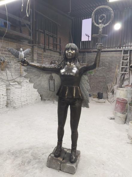 Escultora potosina materializa memorial para Alondra González, víctima de feminicidio en Jalisco 